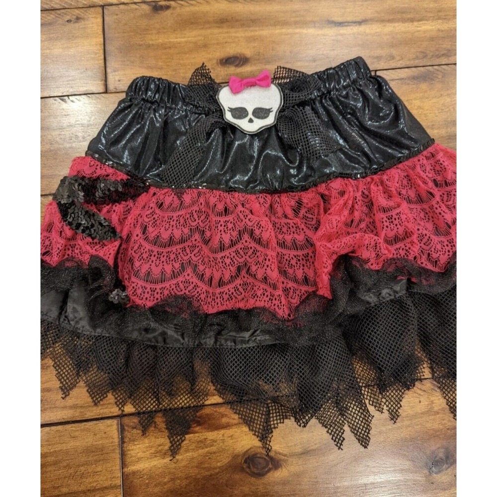 MONSTER HIGH LAYERED MESH BLACK AND PINK SKIRT SMALL. GREAT CONDITION